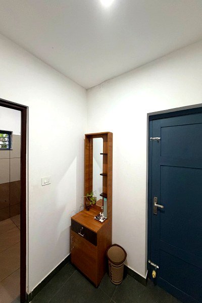Entry nook